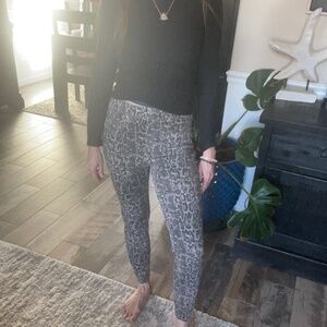 Spanx Jeanish Ankle Snakeskin Taupe M